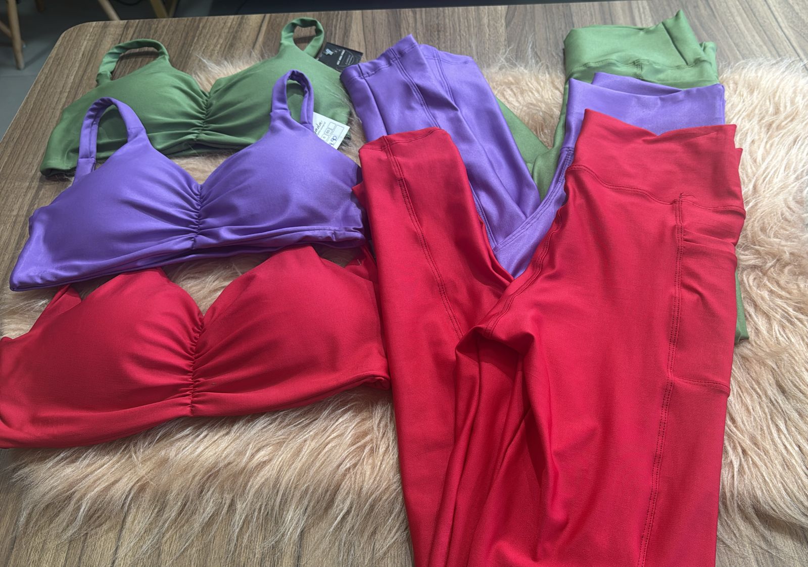 Conjunto Top Franzido com Legging