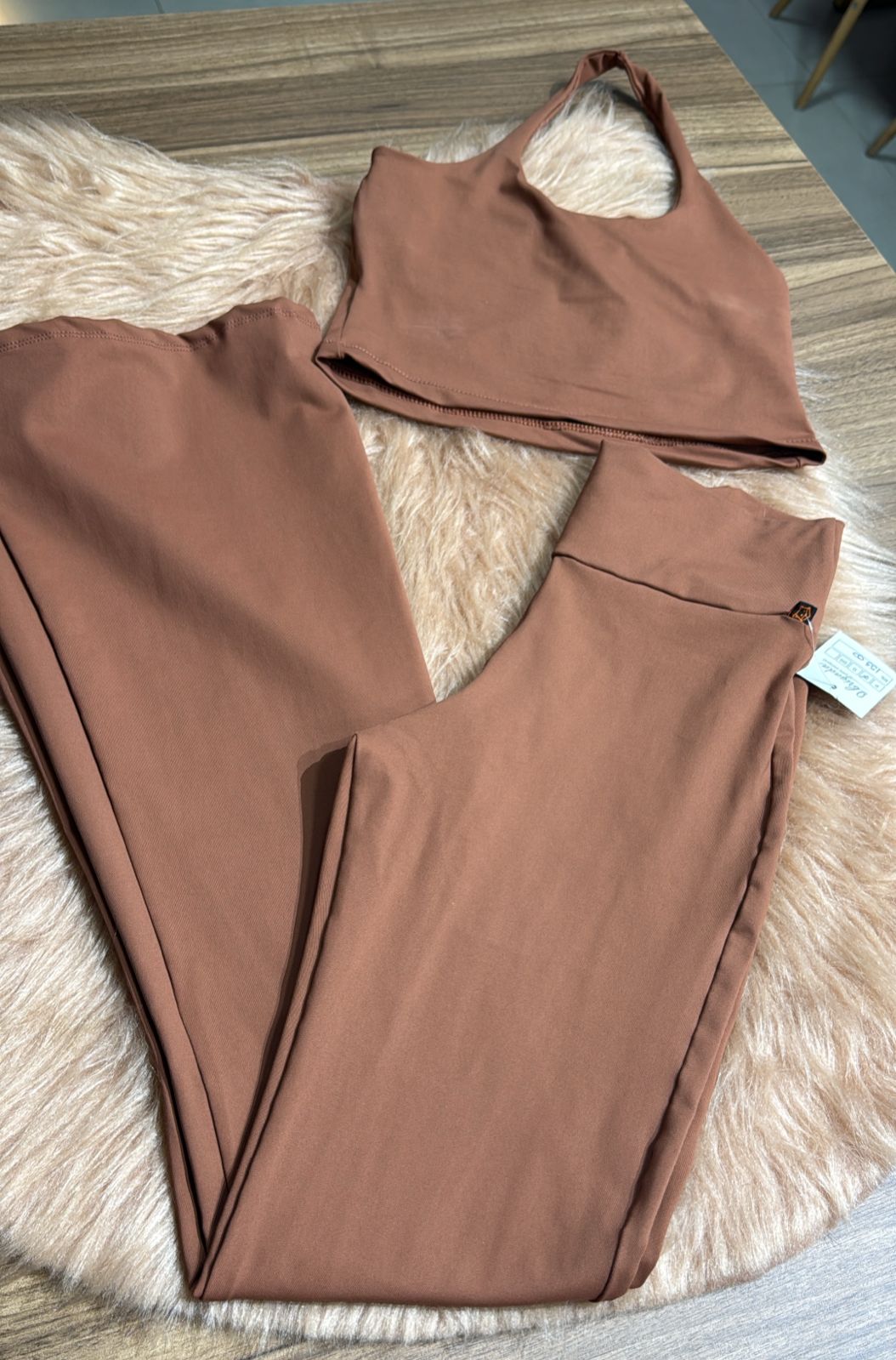 Conjunto Frente Única com Flare