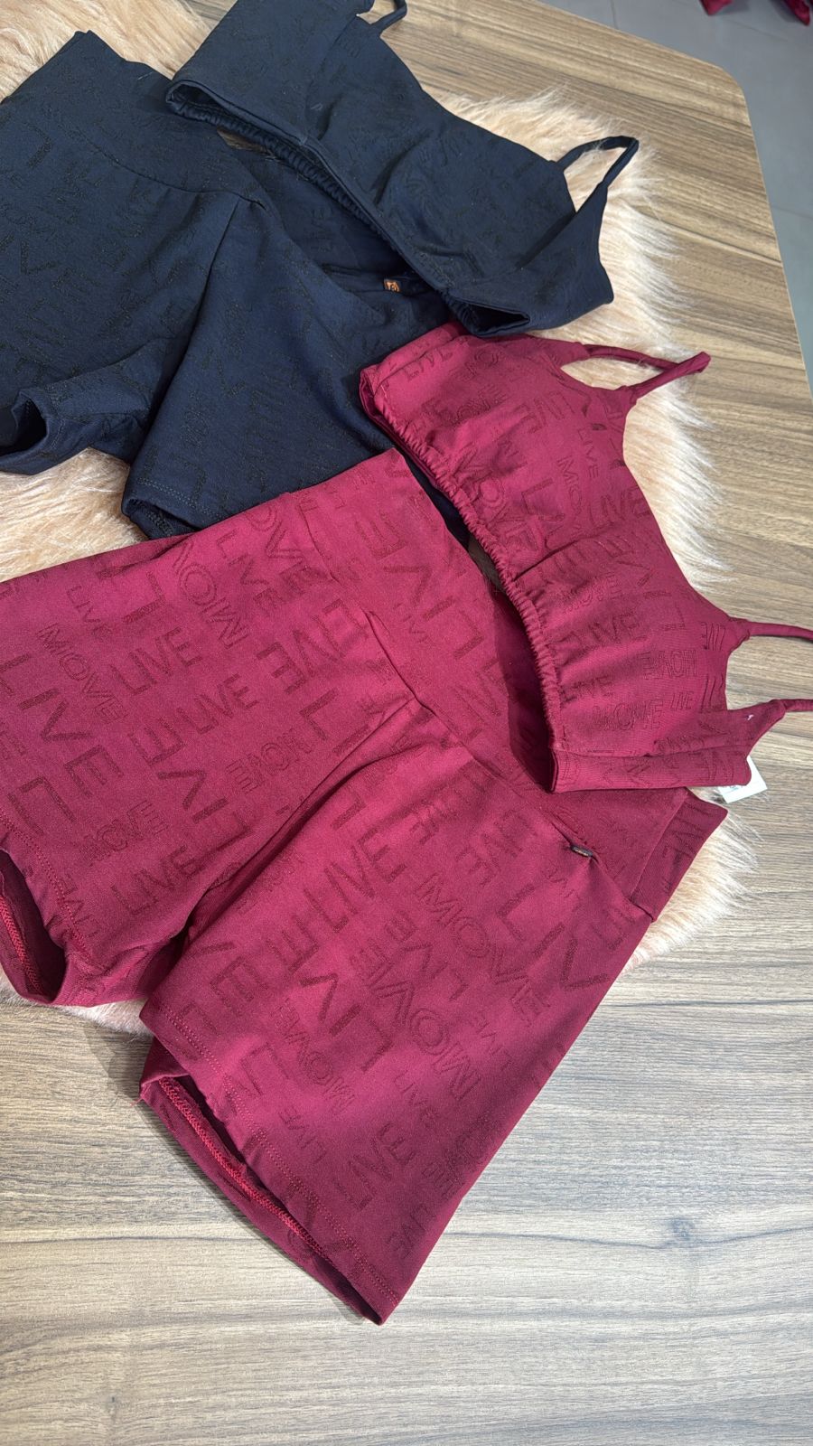 Conjunto Live Costas Nua