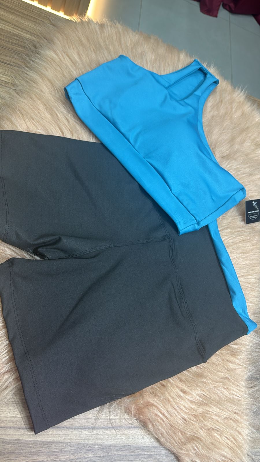 Nula Manga Bicolor